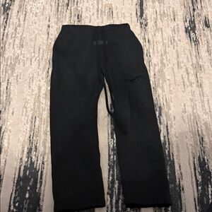 Men’s essentials straight leg pants